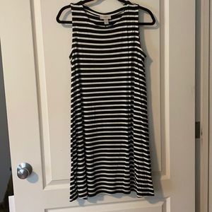 Loft flowy dress size M petite